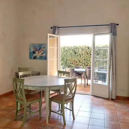 Tres Belle 2 Avec Piscine